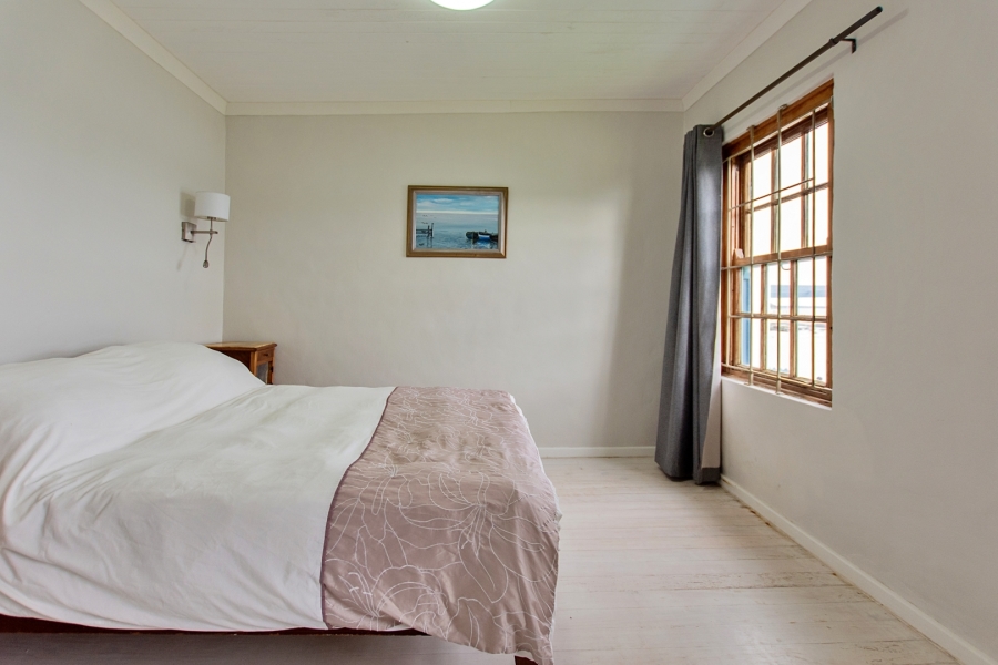 3 Bedroom Property for Sale in Middedorp Western Cape